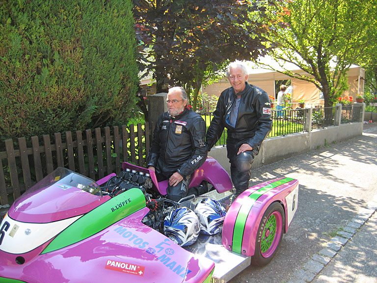 B. L&ouml;pfe/U. Manz