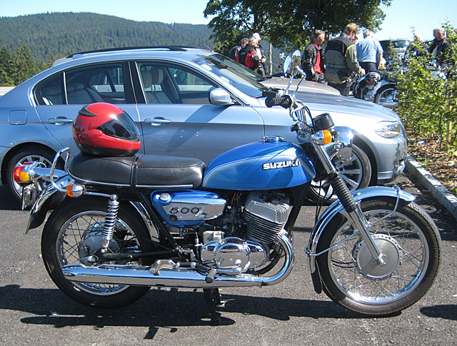 Suzuki T500