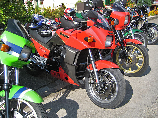 GPZ 900